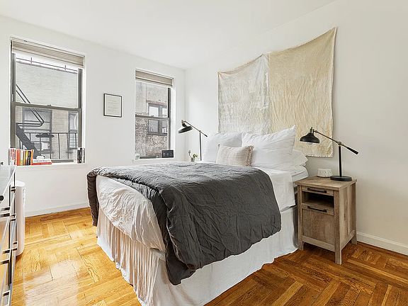 4th image of 408 Saint Johns Pl APT 5F