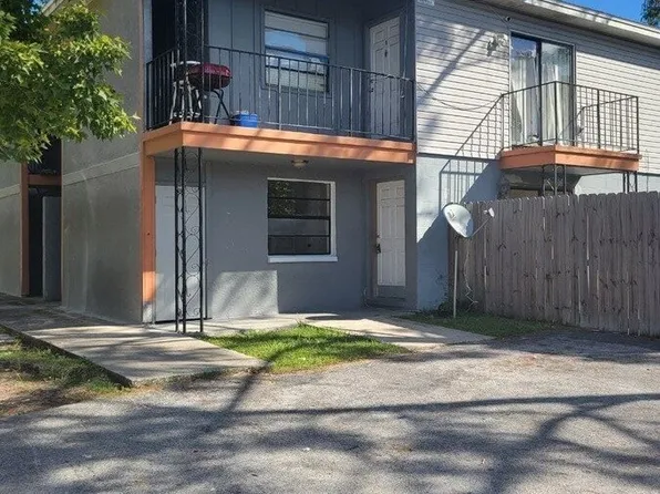 8429 Camden St #B, Tampa, FL 33614