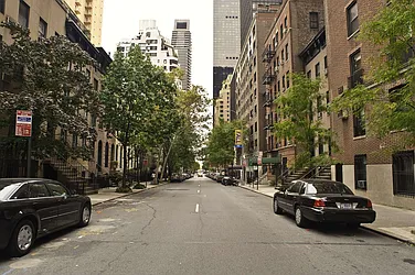 212 East 48th Street in Turtle Bay