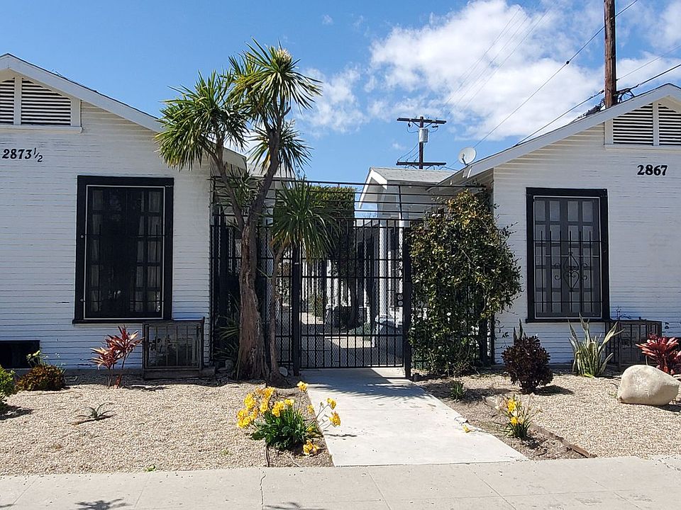 1st image of 2867 Edgehill Dr