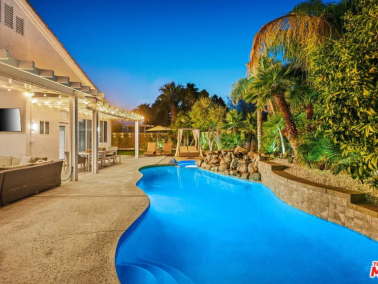 1083 E Circulo San Sorrento Rd — Photo 70