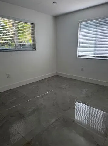 2 bed, 1.0 bath, 1000 sqft, $2,750 — Photo 4