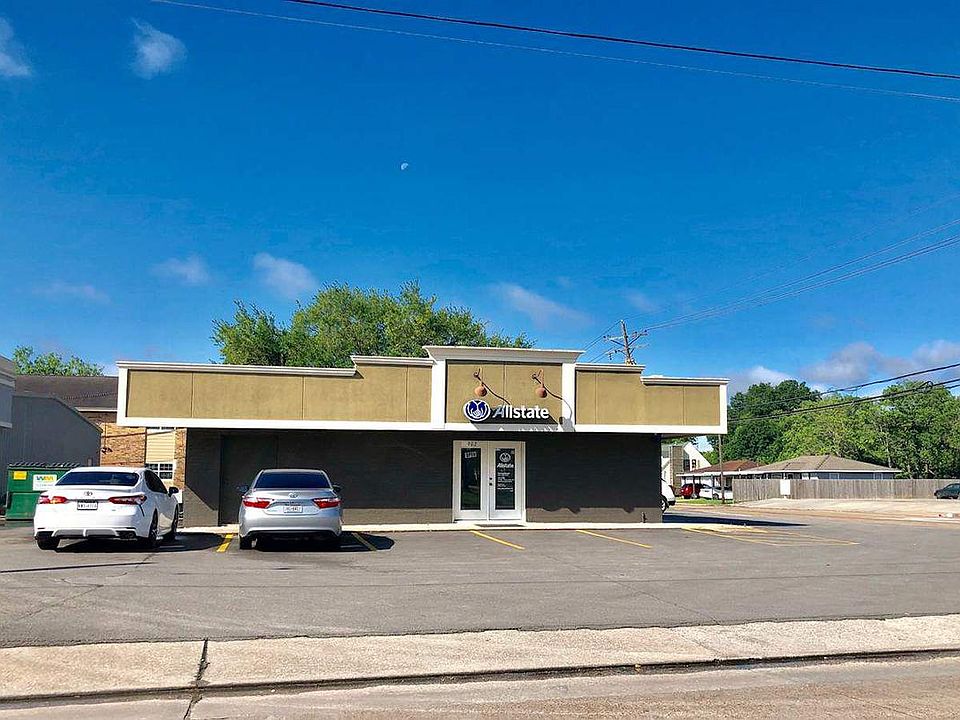 2nd image of 2703 Avenue H