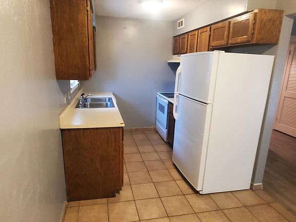 4th image of 1646 S Fern St APT 205