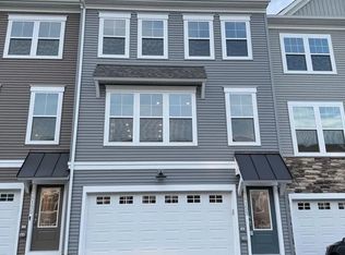 24153 Thurso Sq, Sterling, VA 20166