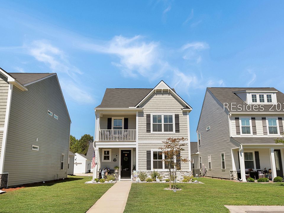 1st image of 142 Garden Row Dr S