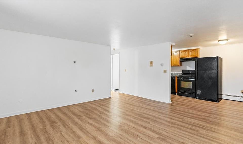1st image of 27 Gillen Ave #208