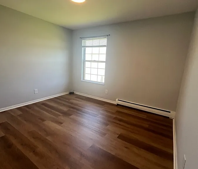 326 Stratford Way #6 — Photo 4