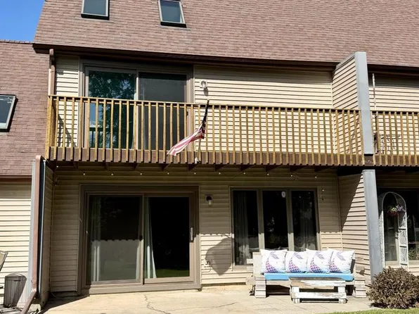 550 N Douglas STREET #F, Ripon, WI 54971
