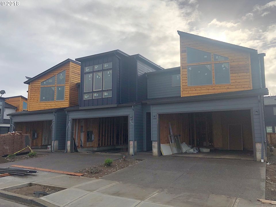 1st image of 12335 NE 115th St