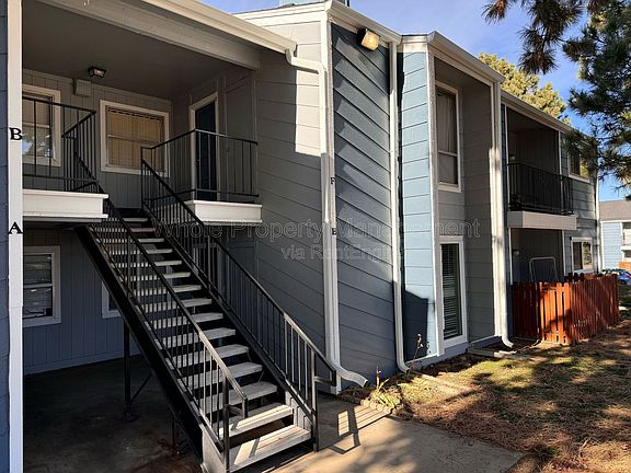 2nd image of 2380 E Geddes Ave