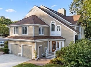 48 Pointe Rok Dr #48, Worcester, MA 01604