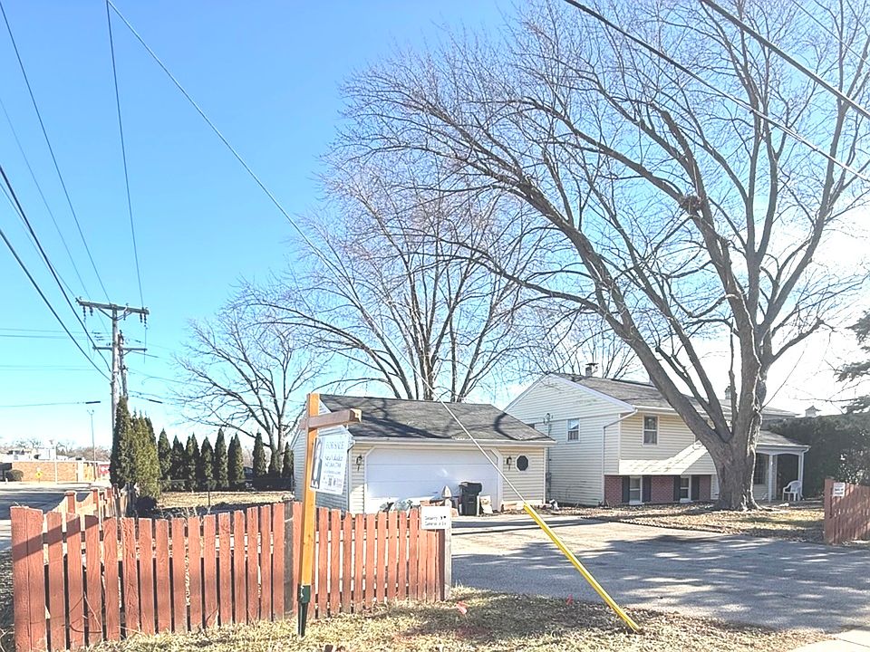 1st image of 1115 Lotus Dr