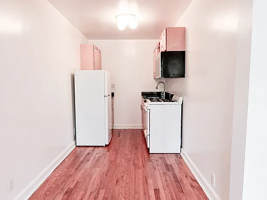 Rented by Urban Real Estate Inc | media 15