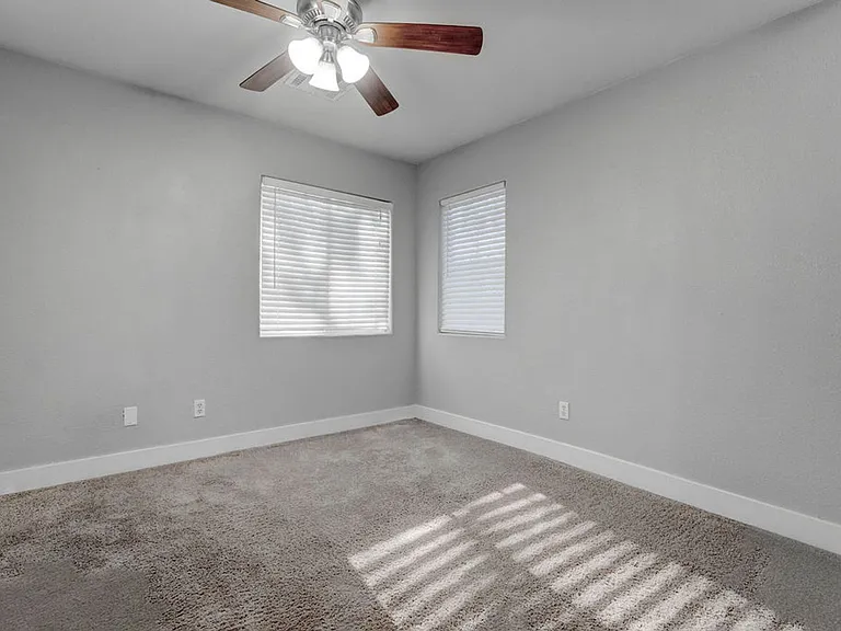 6469 Abbey Door Ct — Photo 34