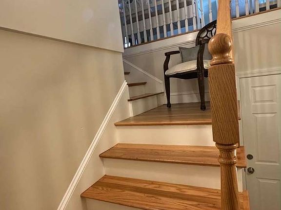 2nd image of 425 Cabot St #3