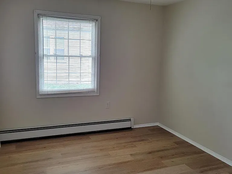 5 Panama Ct — Photo 3