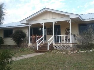 214 Rio Llano Dr E, Llano, TX 78643