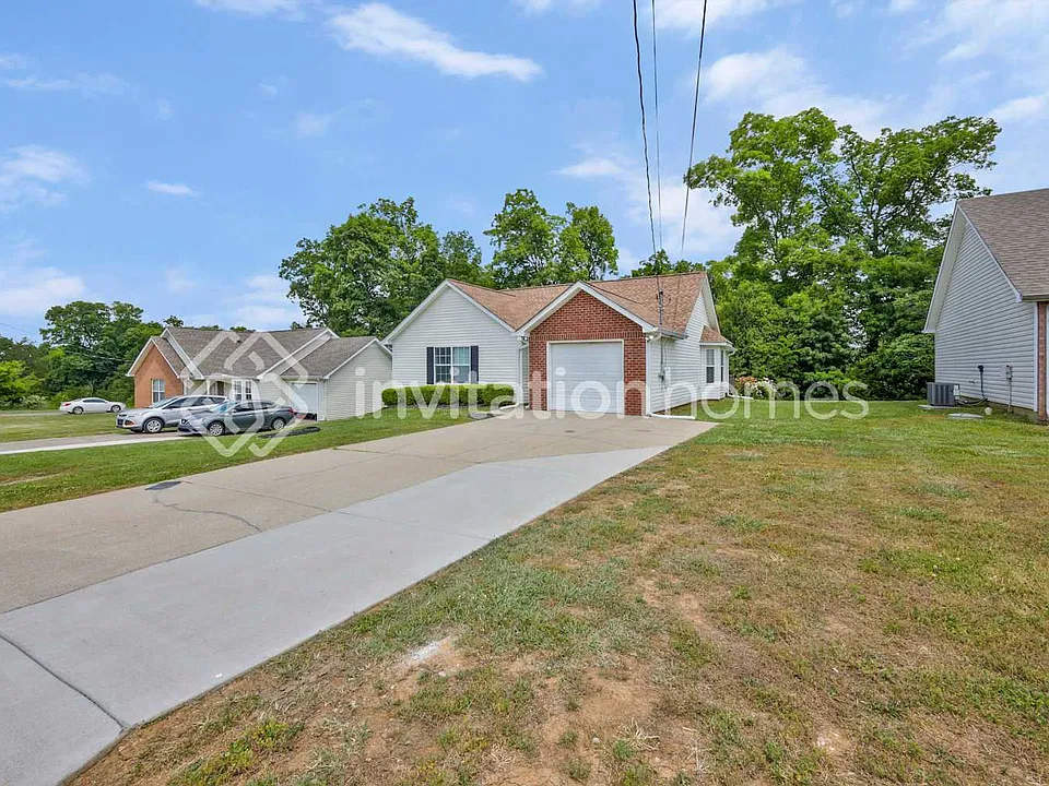 1304 Lyndsey Ridge Dr