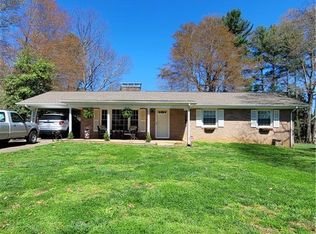 162 Florida Ave, Mount Airy, NC 27030