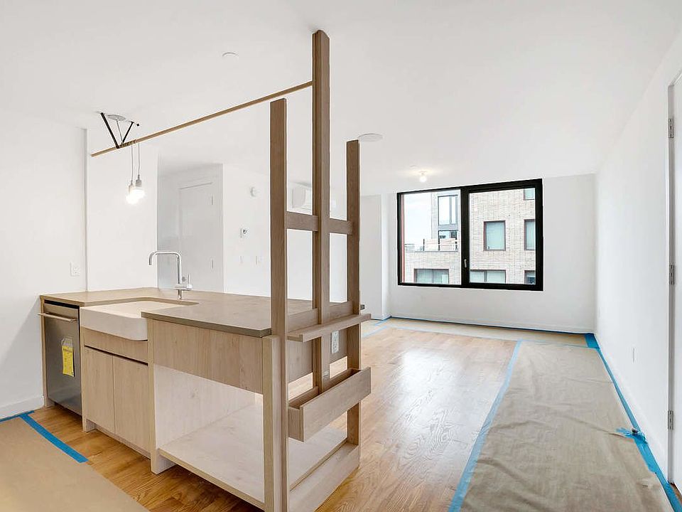 1st image of 54 Noll St #6845