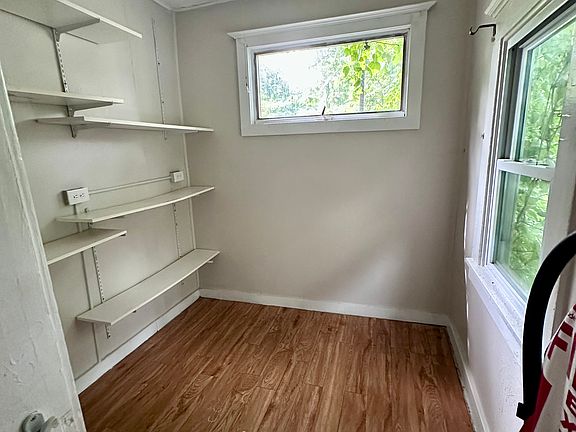 5th image of 525 W Green St APT 1