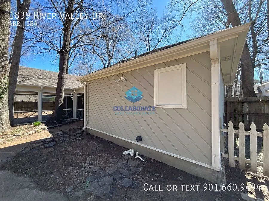 Germantown Home Close to Parks and Shopping — Photo 3