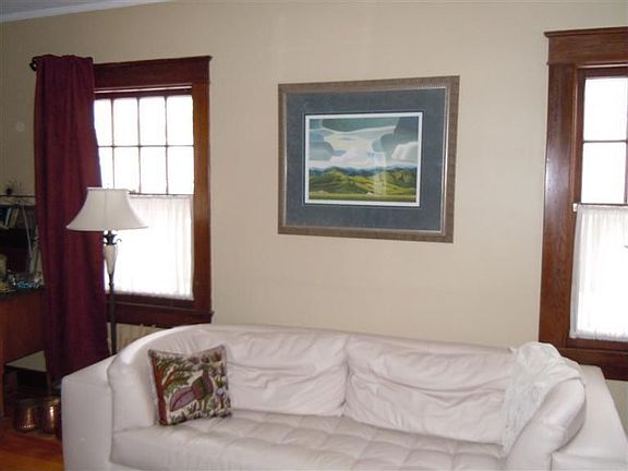 4th image of 132 Oak Knoll Dr