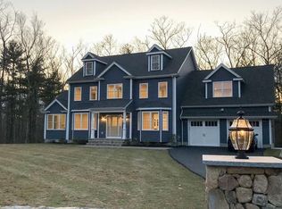 25 Fairway View Dr, Sutton, MA 01516