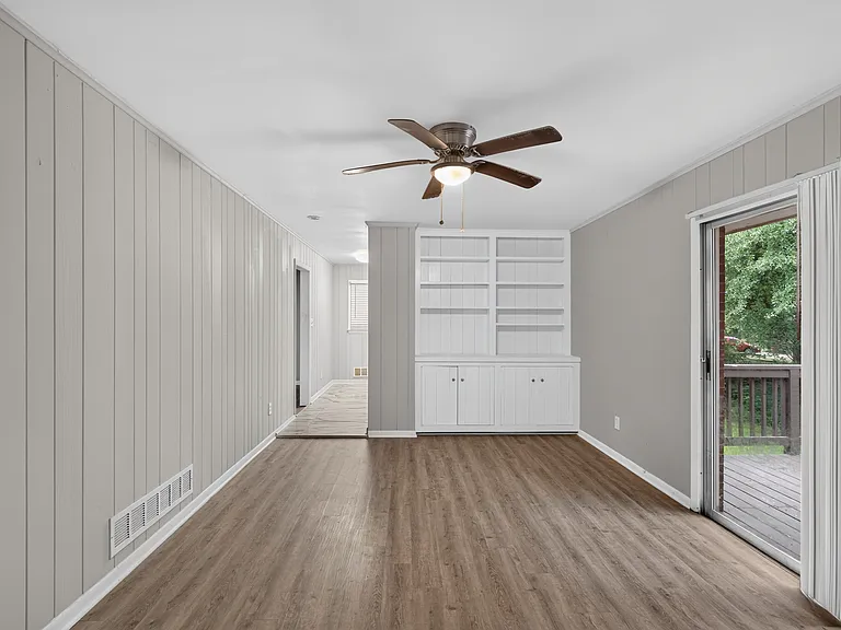 2387 Garden Ct — Photo 38