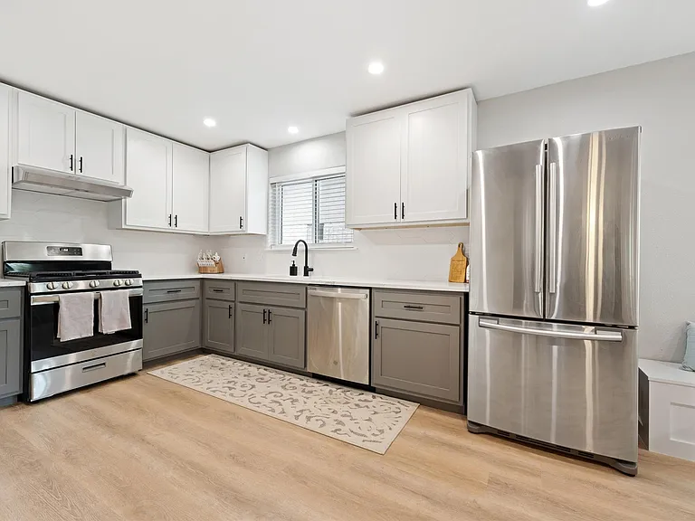 6105 Sun Vista Dr — Photo 7