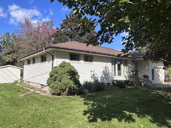 2nd image of 2737 S 3rd Ave