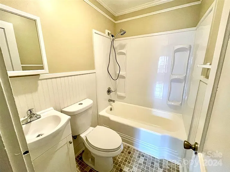 338 Magnolia St NW — Photo 4