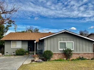1430 S Crestview St, Porterville, CA 93257