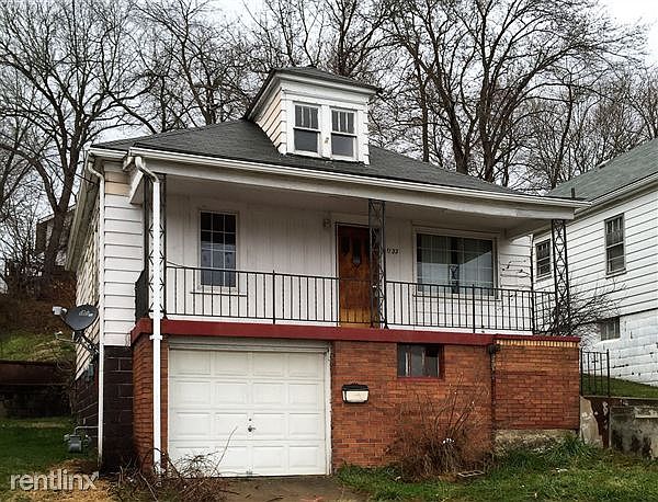 133 Powell Ave, Steubenville 12-15