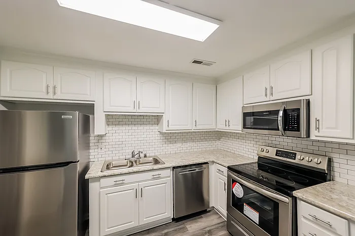 3 bed, 2.0 bath, 1545 sqft, $1,675 — Photo 4