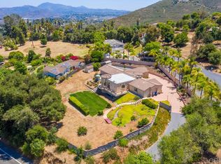 1015 Via Rancho Pkwy, Escondido, CA 92029