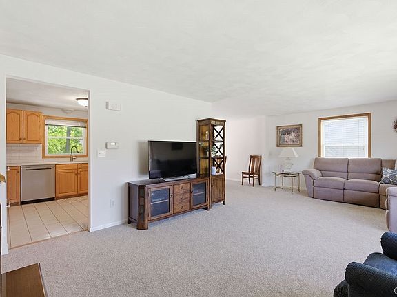 4th image of 4872 Juneway Dr S