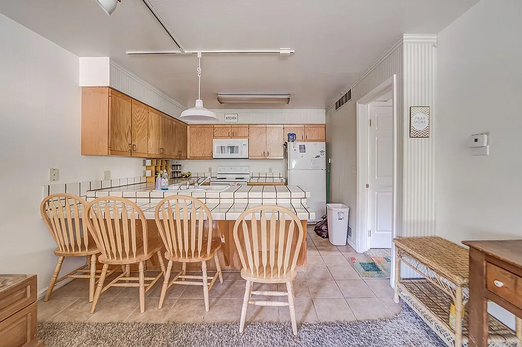 3 bed, 1168 sqft, $475 — Photo 3