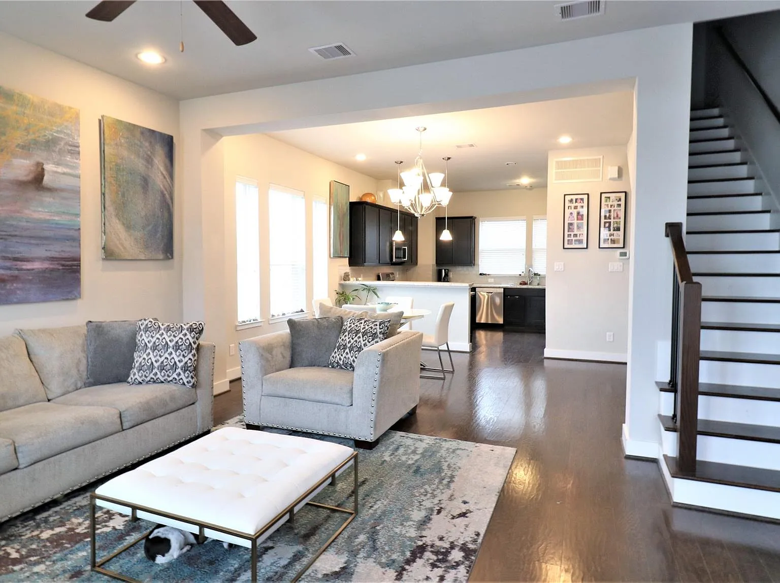 3 bed, 3.5 bath, 1920 sqft, $2,950 — Photo 2