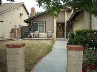21616 Grovepark Dr, Santa Clarita, CA 91350