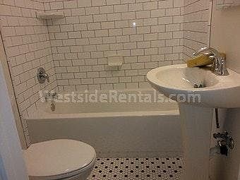 2nd image of 4019 W Magnolia Blvd