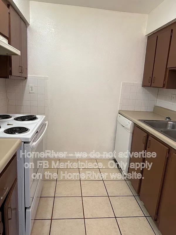 2 bed, 2.0 bath, 950 sqft, $1,350 — Photo 3