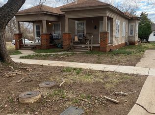 321 N 8th St, Ponca City, OK 74601