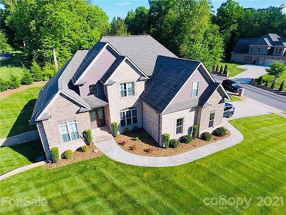 3rd image of 4308 1st Street Dr NW