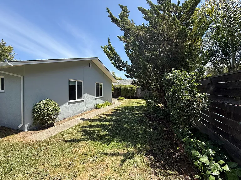 31 Dorset Ln — Photo 11