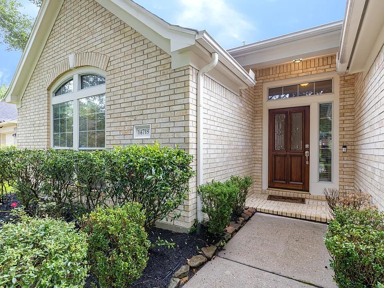 14718 Arbor Trace Ln — Photo 4