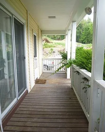 94 N Main St #B — Photo 14