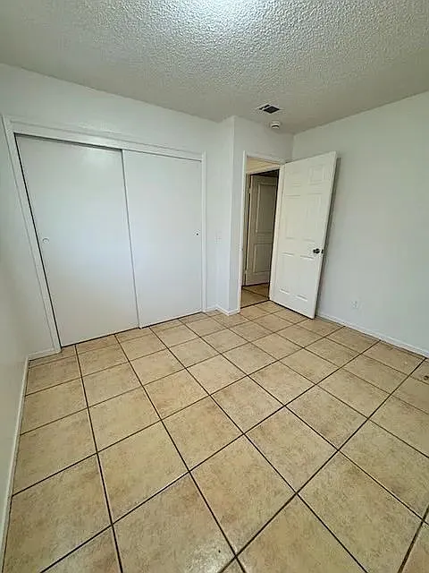2 bed, 1.0 bath, $1,350 — Photo 2