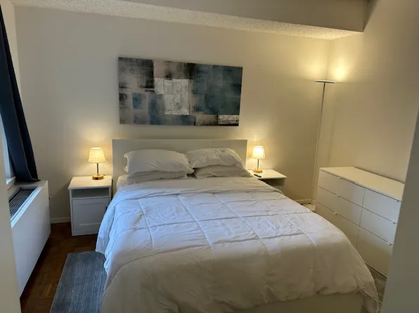 150 West 51st Street image 1 of 6